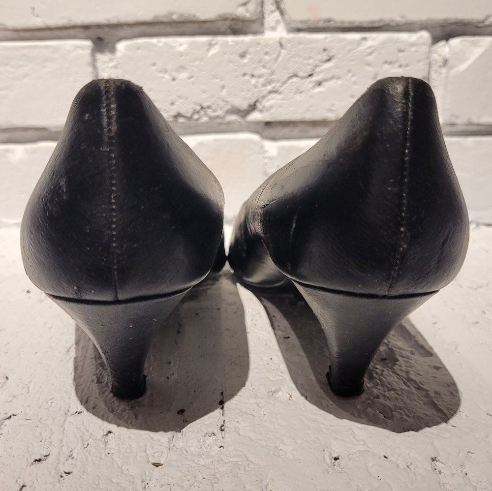 Crystal Shoes - Picture 3 of 4